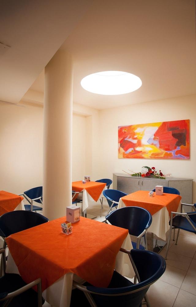 Oasi D'Oriente Aparthotel Санта Чезареа Терме Екстериор снимка