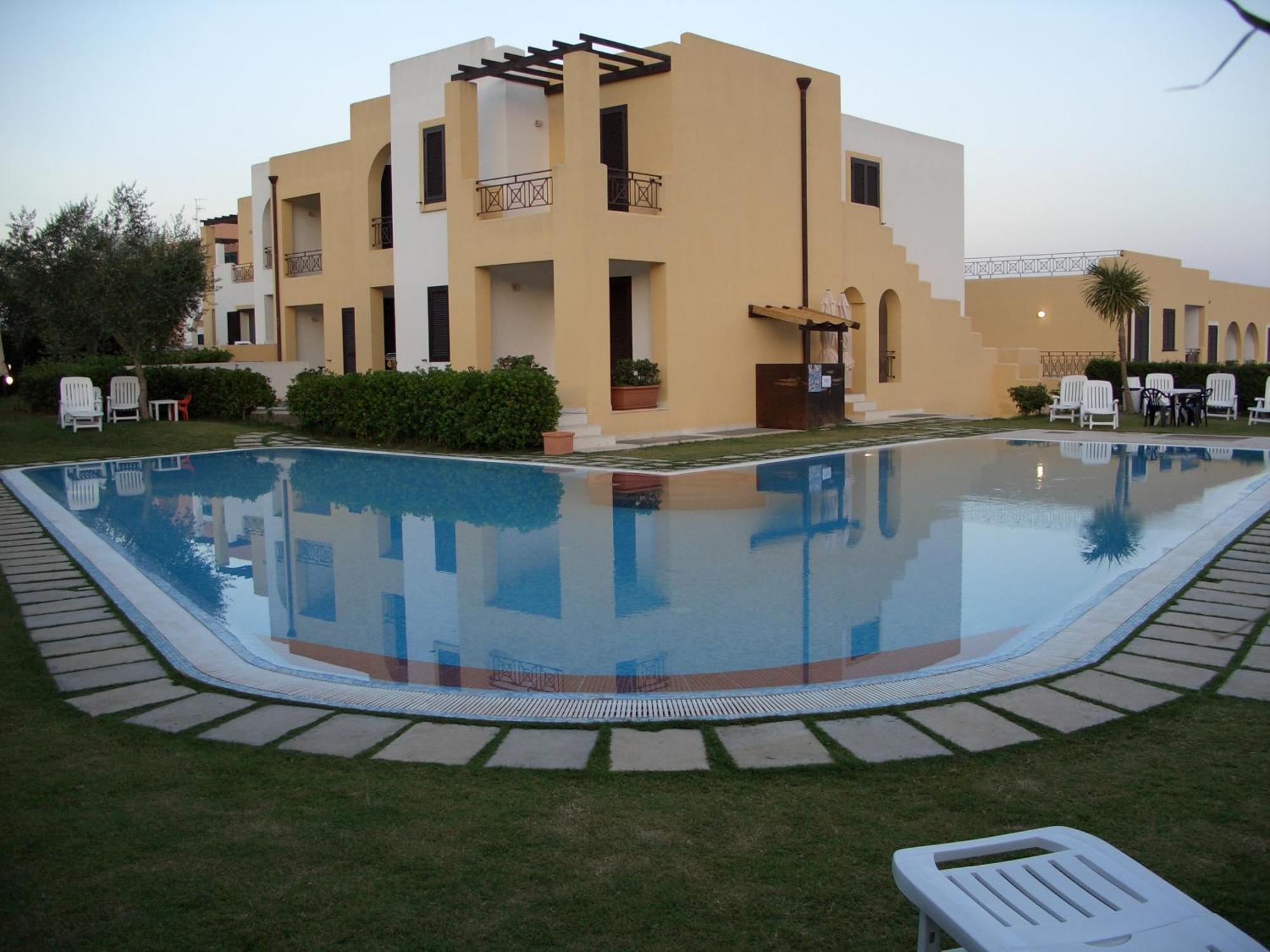 Oasi D'Oriente Aparthotel Санта Чезареа Терме Екстериор снимка