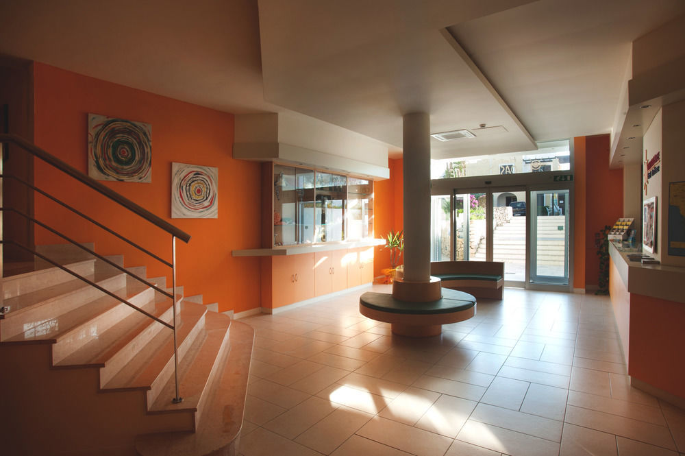 Oasi D'Oriente Aparthotel Санта Чезареа Терме Екстериор снимка