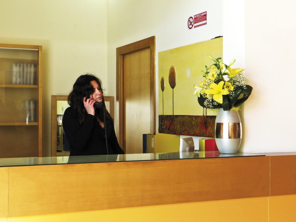 Oasi D'Oriente Aparthotel Санта Чезареа Терме Екстериор снимка