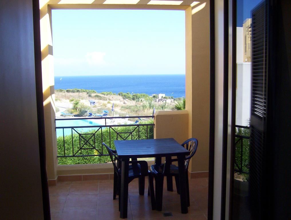 Oasi D'Oriente Aparthotel Санта Чезареа Терме Екстериор снимка