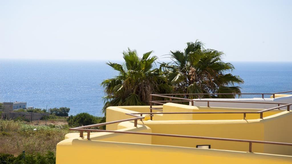 Oasi D'Oriente Aparthotel Санта Чезареа Терме Екстериор снимка